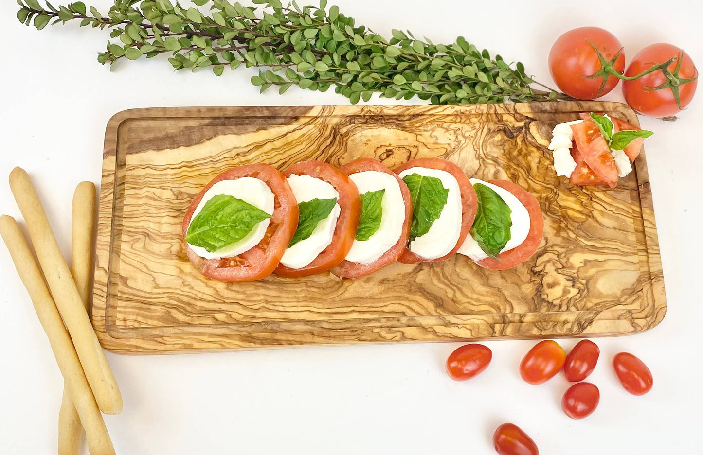 Olive wood rectangle serving board: Medium